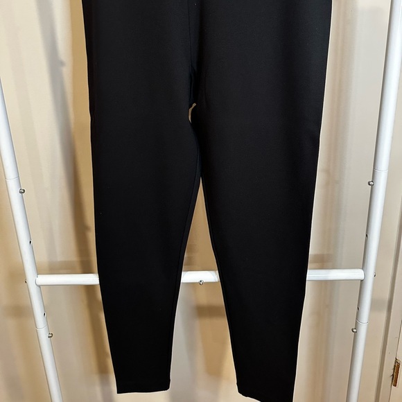 Vince Camuto Classic Black Apparel leggings - Picture 6 of 6